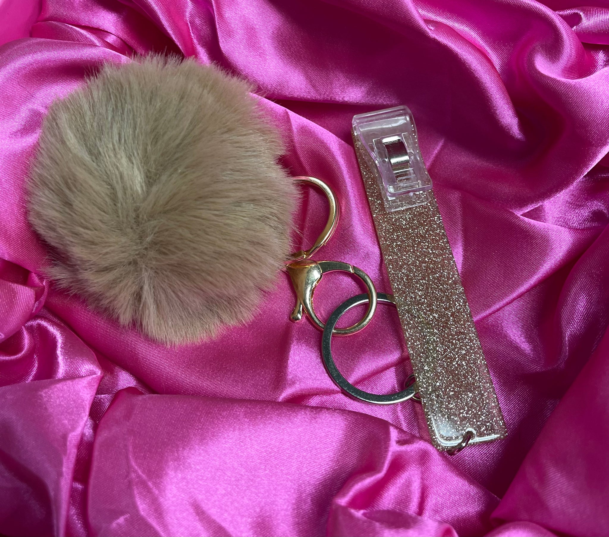 Long Nail Credit Card Gripper